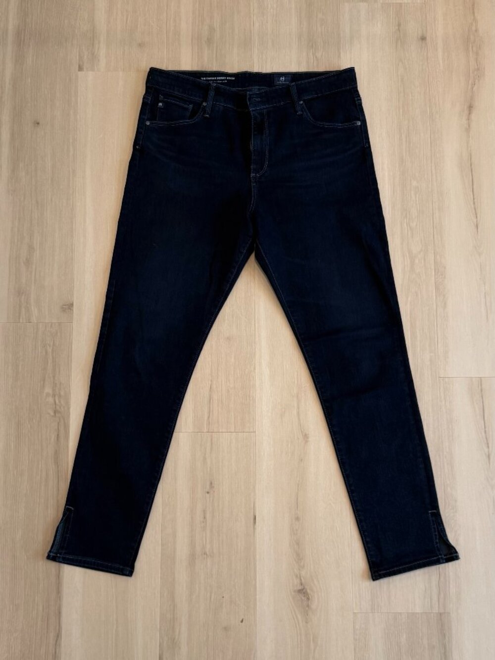 AG Women's The Farrah Skinny Ankle High Rise jeans size 32R